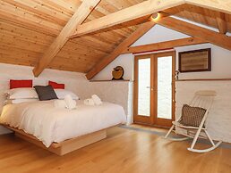 Dolphin Cottage