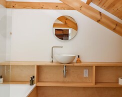 Dolphin Cottage