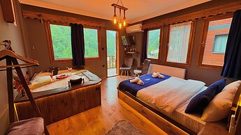 RIVER DELUXE ÇAMLIHEMŞİN