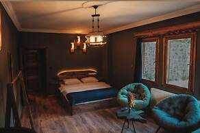 RIVER DELUXE ÇAMLIHEMŞİN
