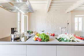 The White Lotus Penthouse
