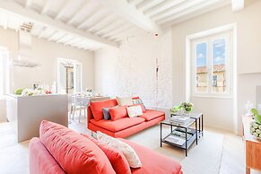 The White Lotus Penthouse