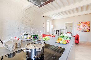 The White Lotus Penthouse