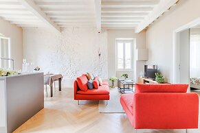 The White Lotus Penthouse