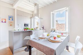 The White Lotus Penthouse
