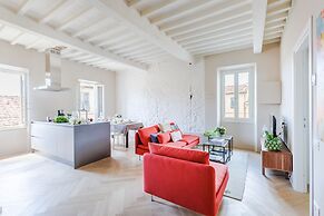 The White Lotus Penthouse