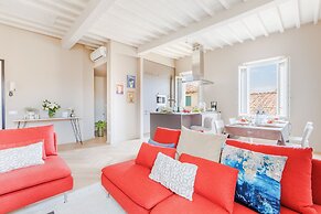 The White Lotus Penthouse