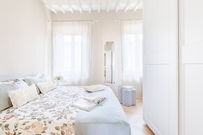 The White Lotus Penthouse