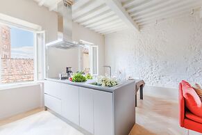 The White Lotus Penthouse