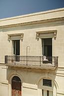La Canonica Suites