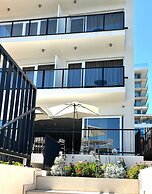 Stella's beachfront aparthotel