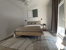 Stella's beachfront aparthotel