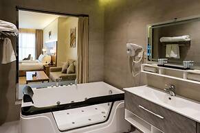 W-Suites Al Souda