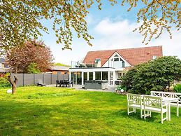 4 Star Holiday Home in Henne