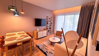 Qumi Porto Suites
