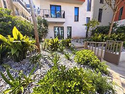 Qumi Porto Suites