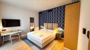 Qumi Porto Suites
