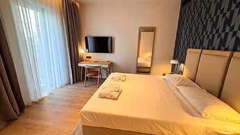 Qumi Porto Suites
