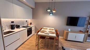 Qumi Porto Suites