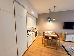 Qumi Porto Suites