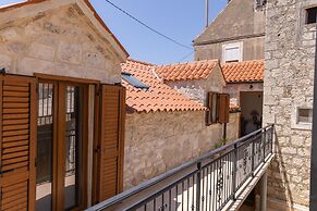 Traditional stone house Tonca