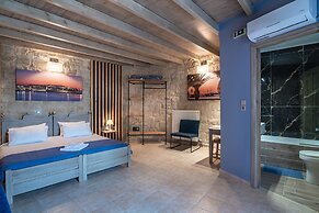 Alexandros Villa