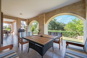 Iris Villa
