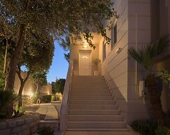 Foothills Blue Villa