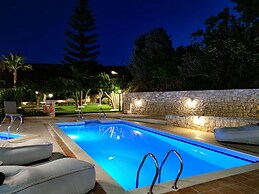 Kipo Paradiso Spa Yoga & Gym resort Villa