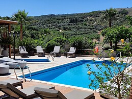Kipo Paradiso Spa Yoga & Gym resort Villa