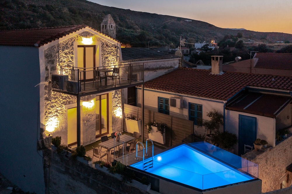 Iliahtida Villa