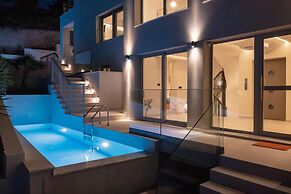 ArtCotel Luxury Villa