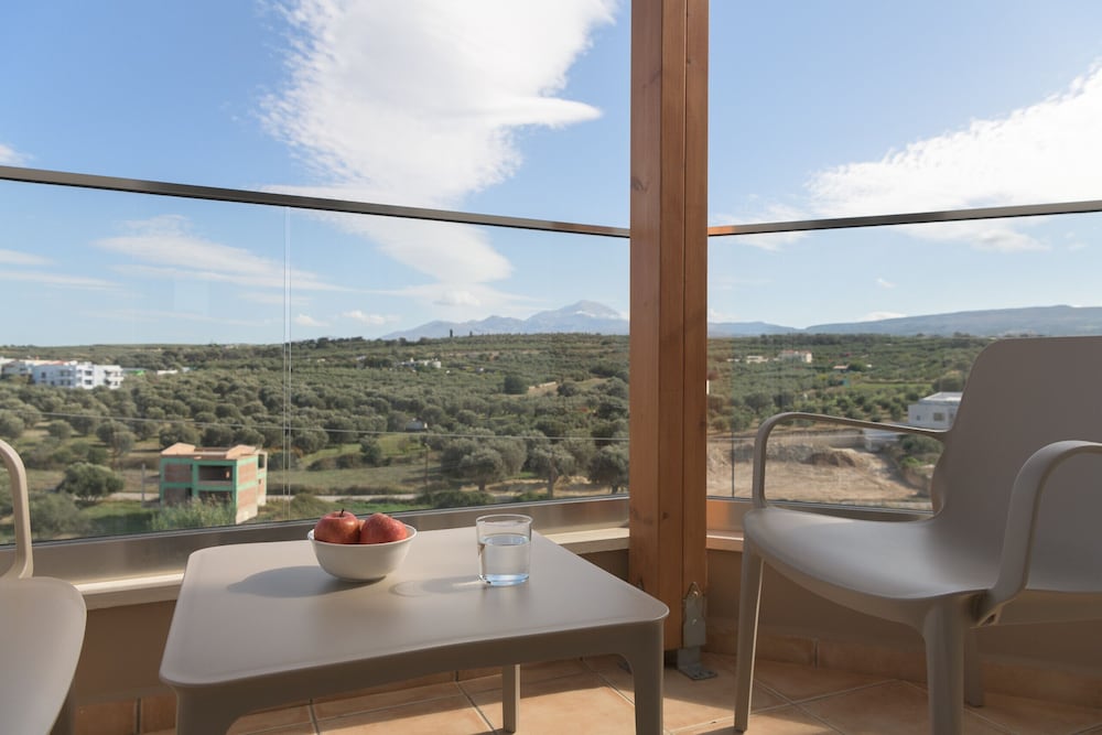 Foothills Tangerine Villa
