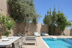 Foothills Tangerine Villa