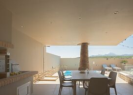 Foothills Turquoise Villa