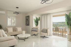 Foothills Turquoise Villa