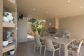 Foothills Turquoise Villa