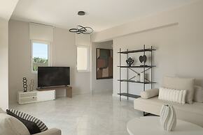 Foothills Turquoise Villa