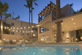 Foothills Turquoise Villa
