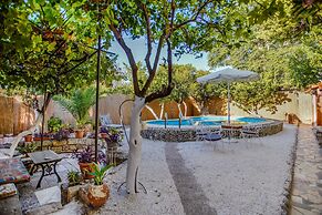 Seafalios Villa