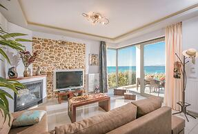 Aphrodite beachfront villa