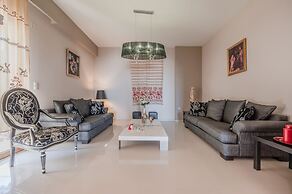 Arios Lux Villa