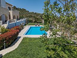 Arios Lux Villa