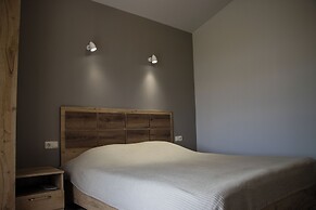 Artanish beach resort