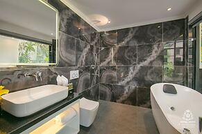Royal Hotel - Vinhomes Ocean Park 3