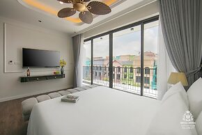 Royal Hotel - Vinhomes Ocean Park 3
