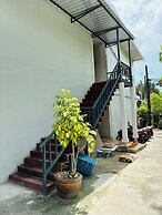 Apartment Wat Sawang Arom 35
