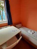 2-Rent Group Hostel Rooms&Apartments TUB19A