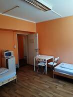 2-Rent Group Hostel Rooms&Apartments TUB19A