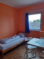 2-Rent Group Hostel Rooms&Apartments TUB19A